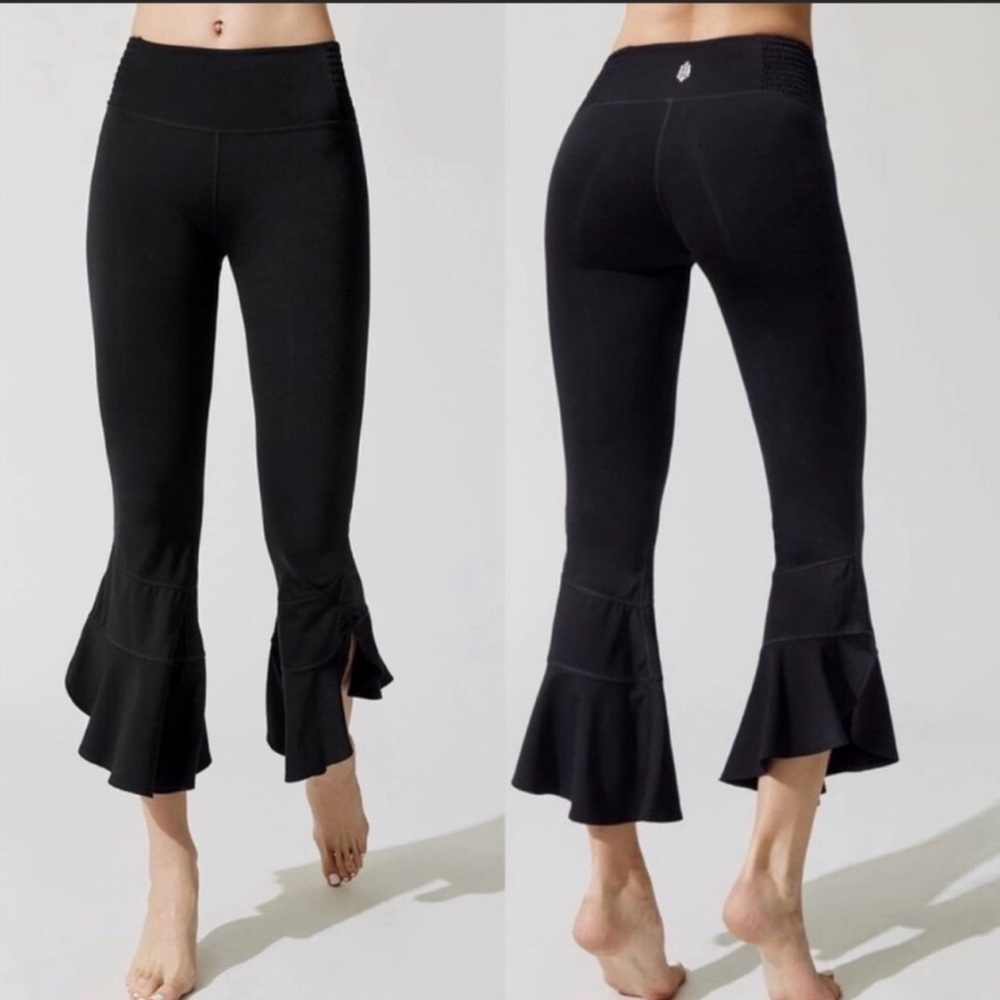 Free People Movement Starlight Ruffled Bottom Leggings